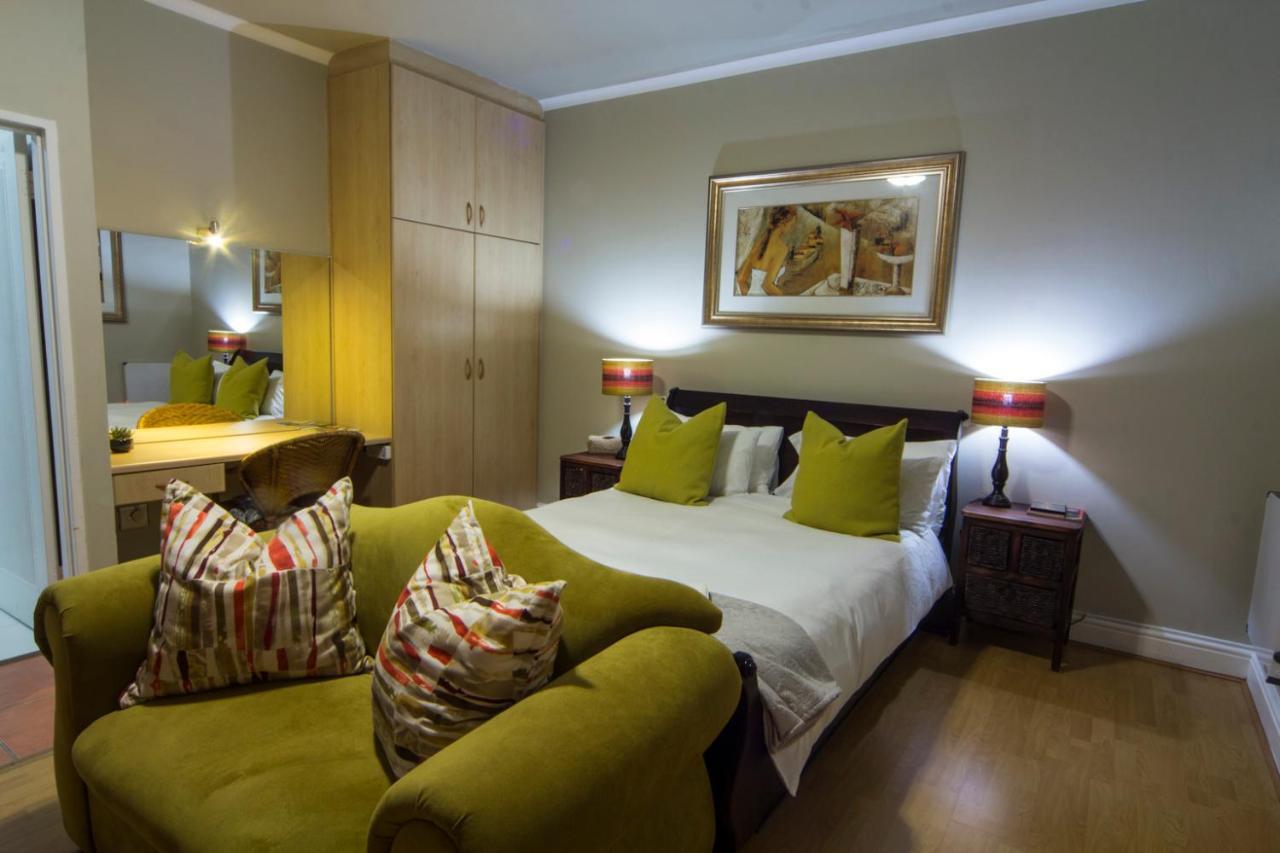 Casa Mia Guesthouse 테이블 뷰 외부 사진