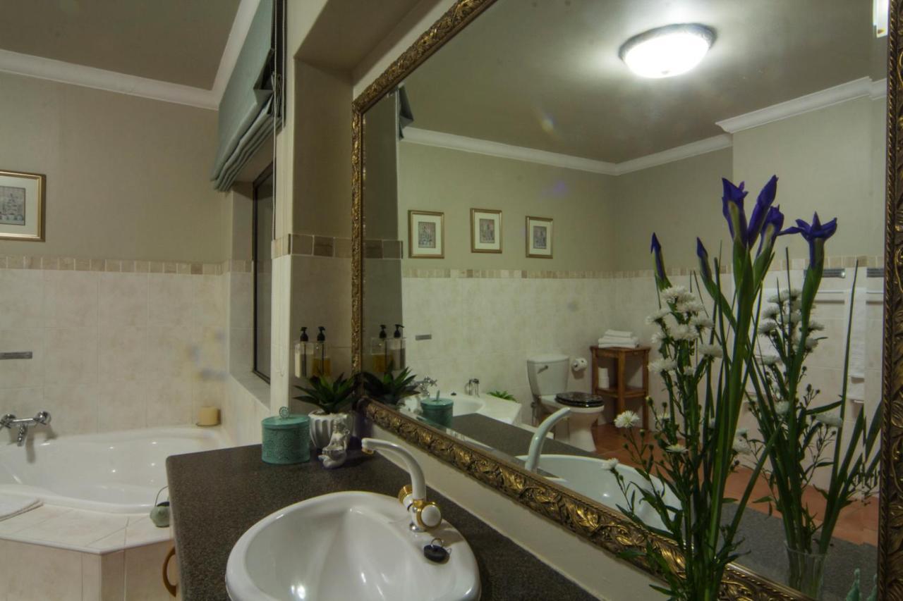 Casa Mia Guesthouse 테이블 뷰 외부 사진