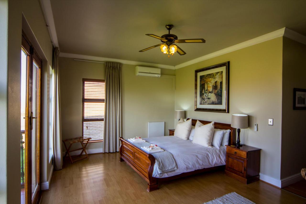 Casa Mia Guesthouse 테이블 뷰 외부 사진